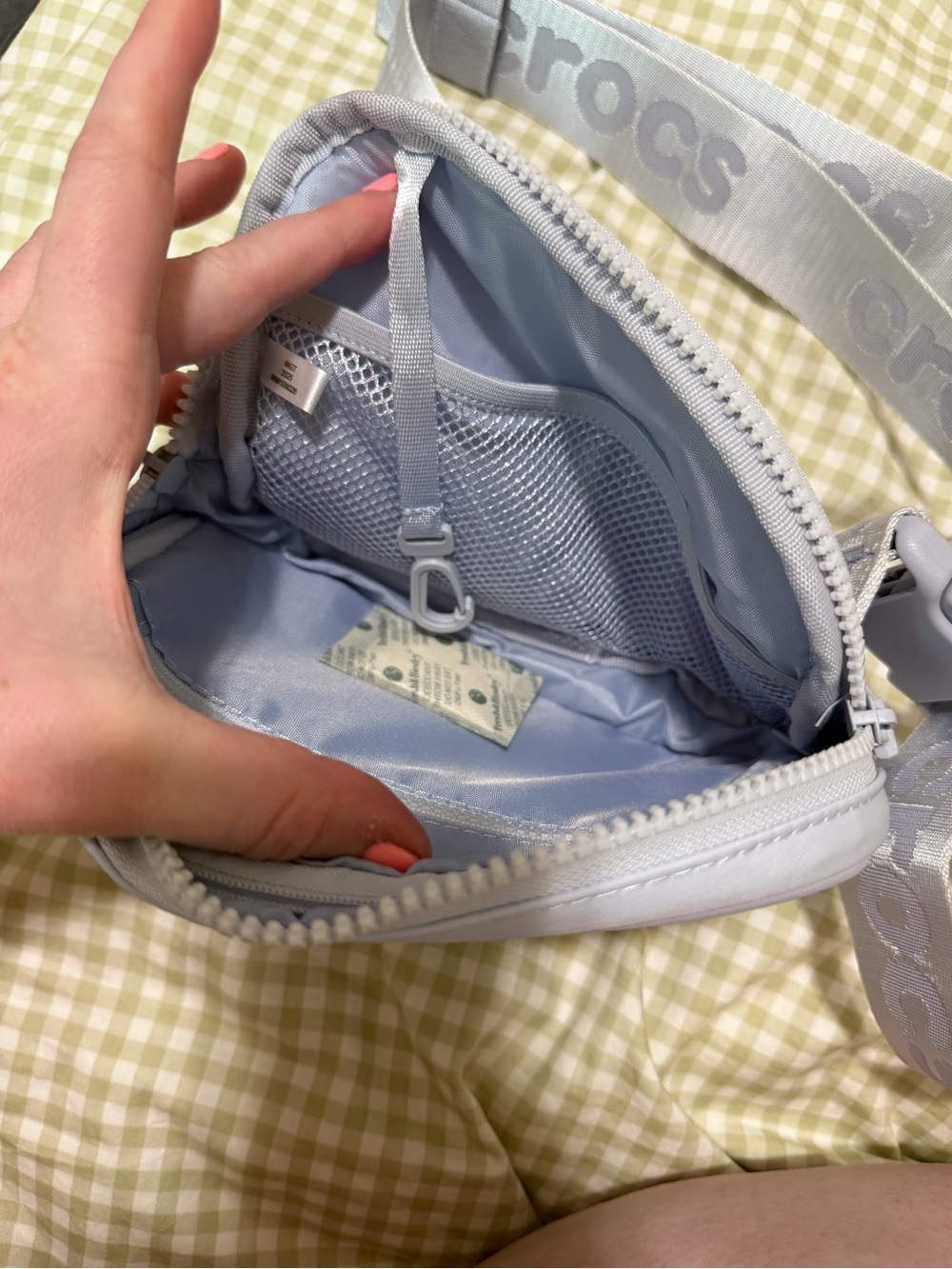 CROCS CLASSIC BELT BAG - Picture 3 of 5